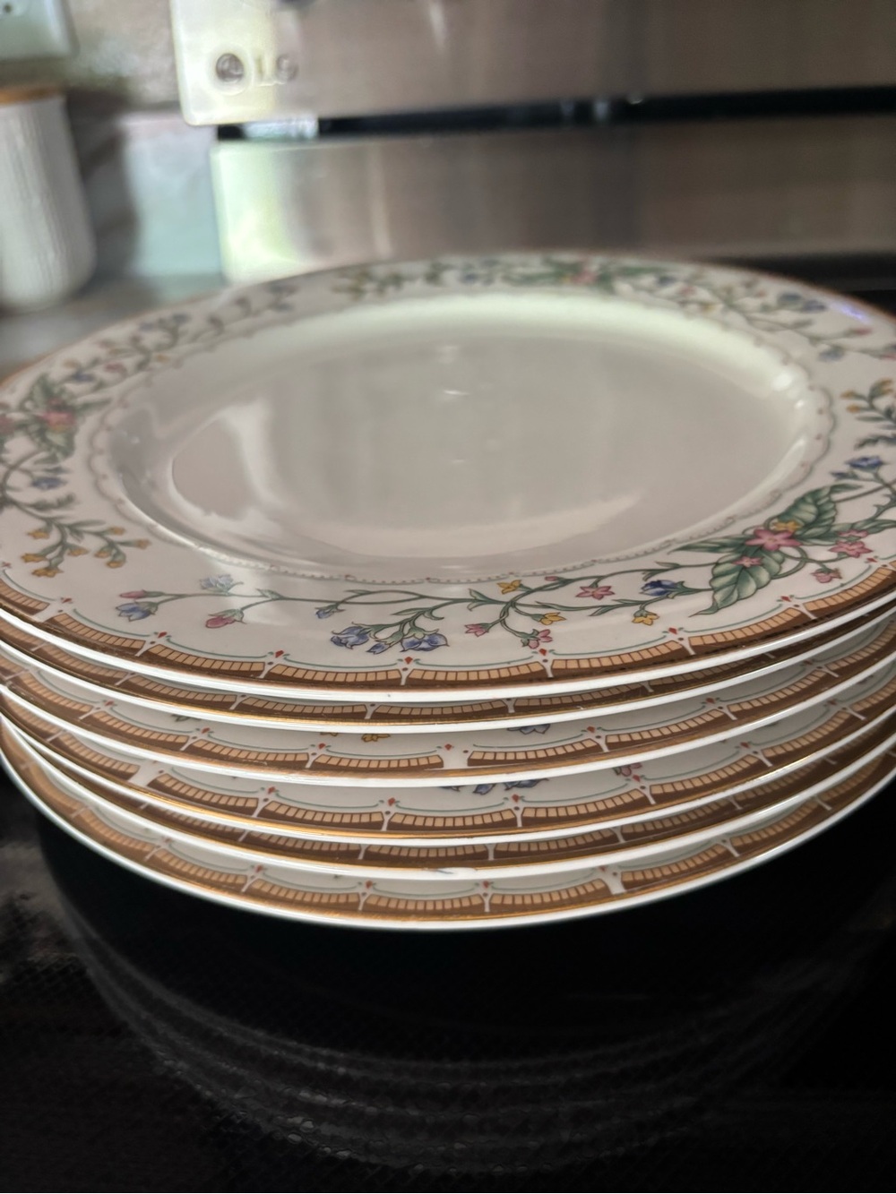 Farberware White Dinner Plates with Floral Pattern and Gold Trim
